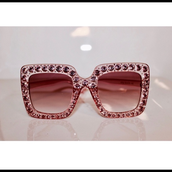 Accessories - Pink sunglasses